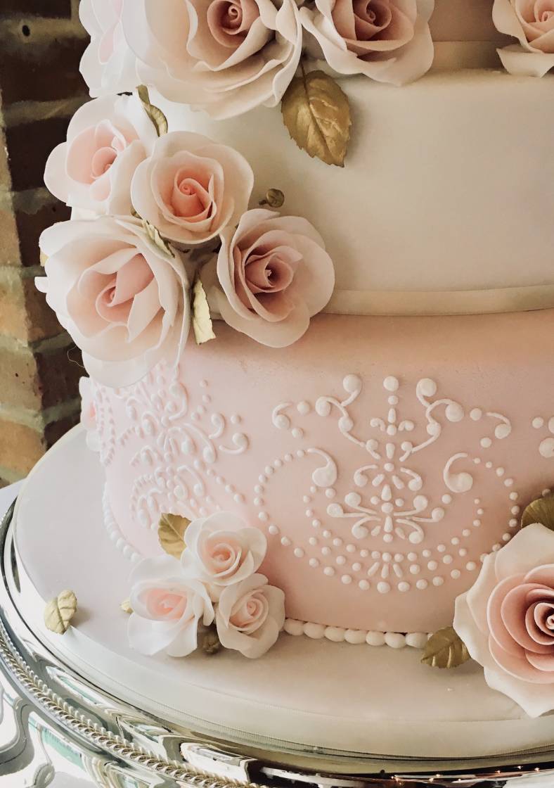 Essex Wedding Cakes Friern Manor Hall Of Cakes