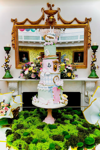Alice in Wonderland Cake