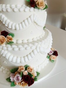 Overpiped wedding cakes